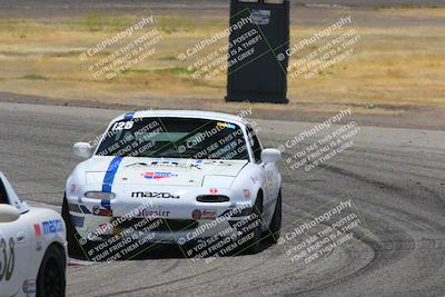 media/Jun-02-2024-CalClub SCCA (Sun) [[05fc656a50]]/Group 3/Race/